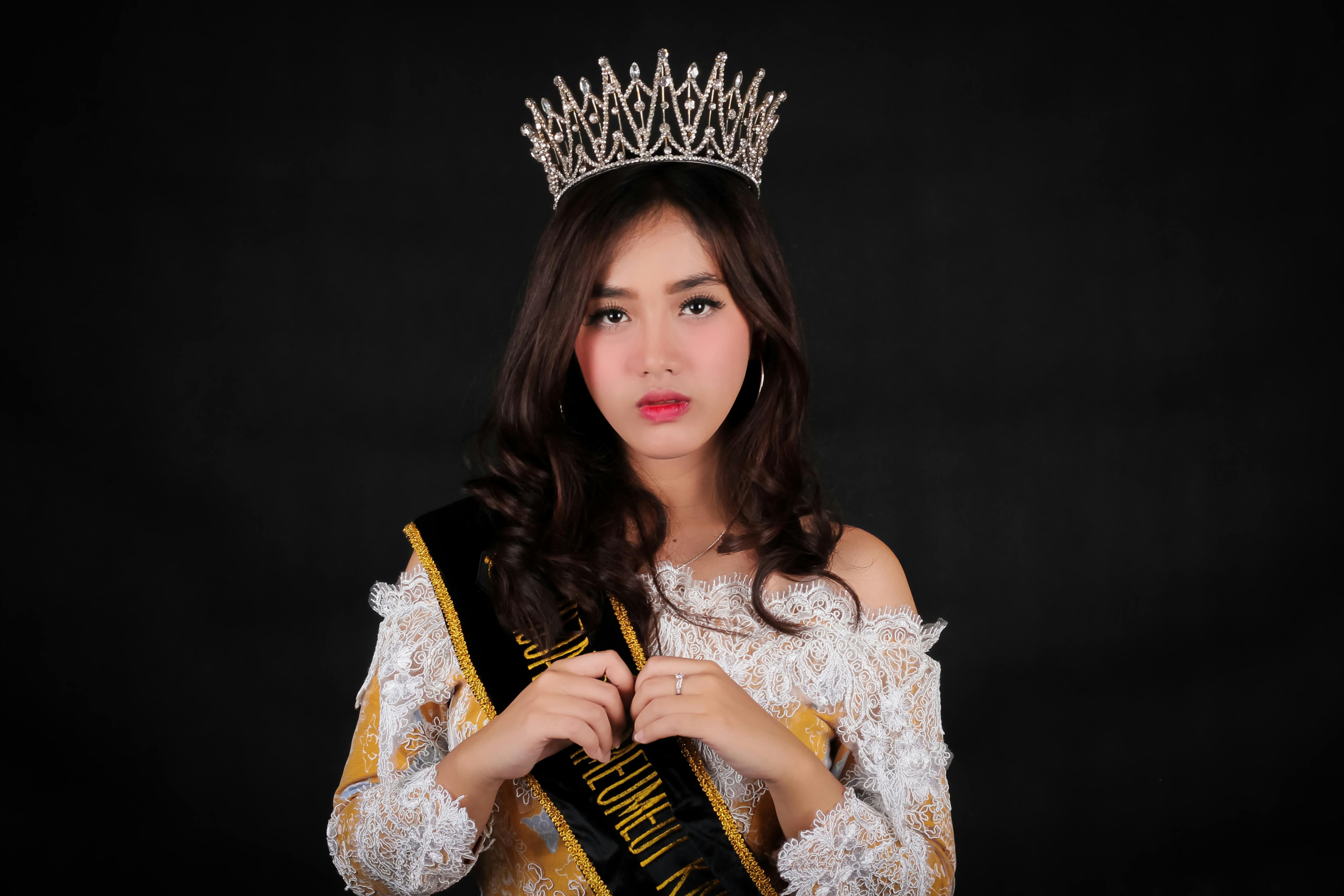 Pageant Poll